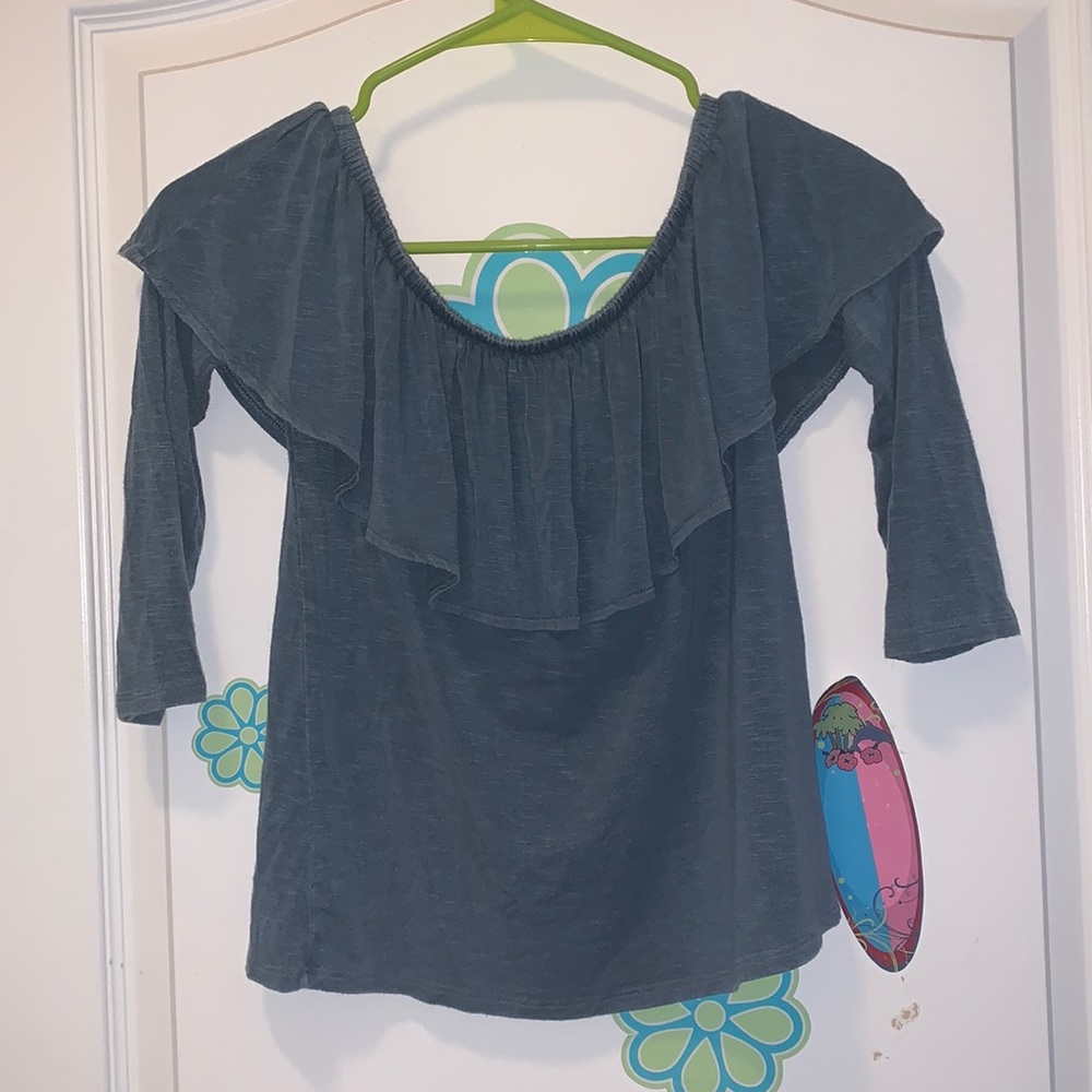 Off the shoulder long sleeve top